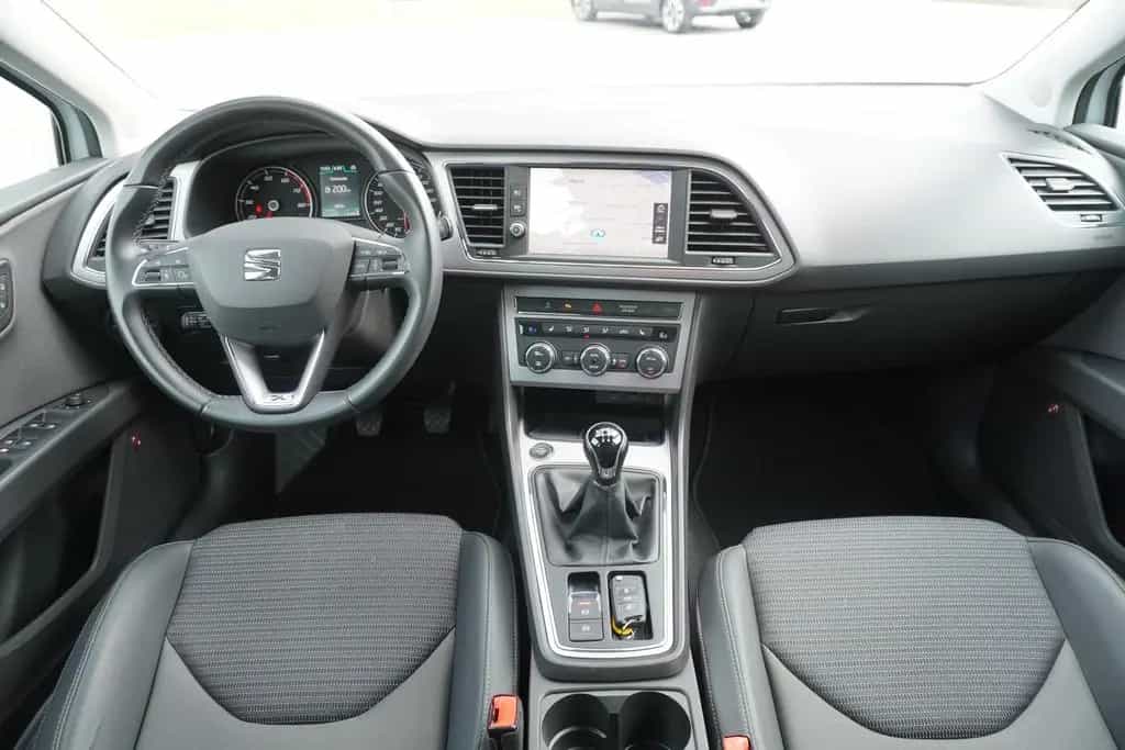 Seat Leon ST 1.5 Xcellence LED Navi Beats DAB Kamera 03/2019-photo-9