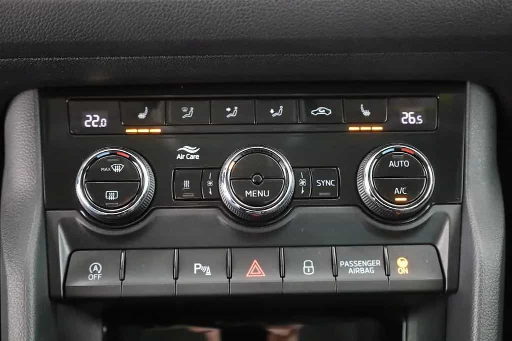 Skoda Kodiaq 2.0 TSI 4x4 DSG LED ACC Standheizung AHK 01/2020-photo-11