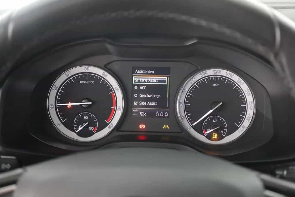 Skoda Kodiaq 2.0 TSI 4x4 DSG LED ACC Standheizung AHK 01/2020-photo-17