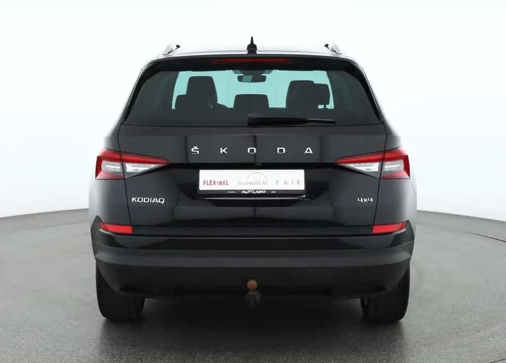 Skoda Kodiaq 2.0 TSI 4x4 DSG LED ACC Standheizung AHK 01/2020-photo-3