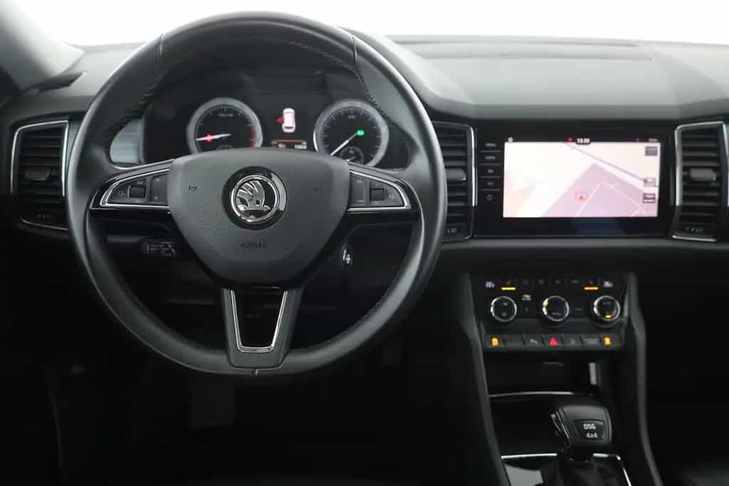 Skoda Kodiaq 2.0 TSI 4x4 DSG LED ACC Standheizung AHK 01/2020-photo-9