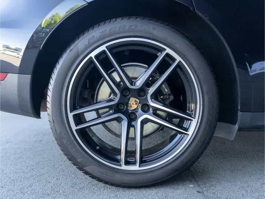 Porsche Macan Luftfederung BOSE ACC Spurwechsel 20'' 09/2020-photo-24