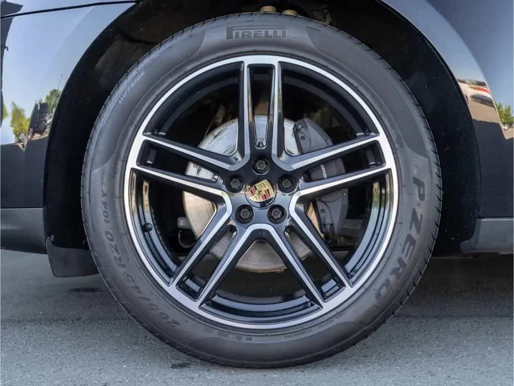 Porsche Macan Luftfederung BOSE ACC Spurwechsel 20'' 09/2020-photo-27