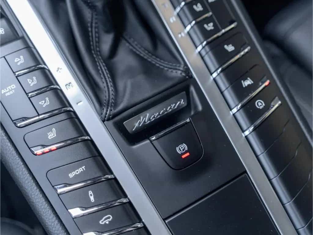 Porsche Macan Luftfederung BOSE ACC Spurwechsel 20'' 09/2020-photo-32