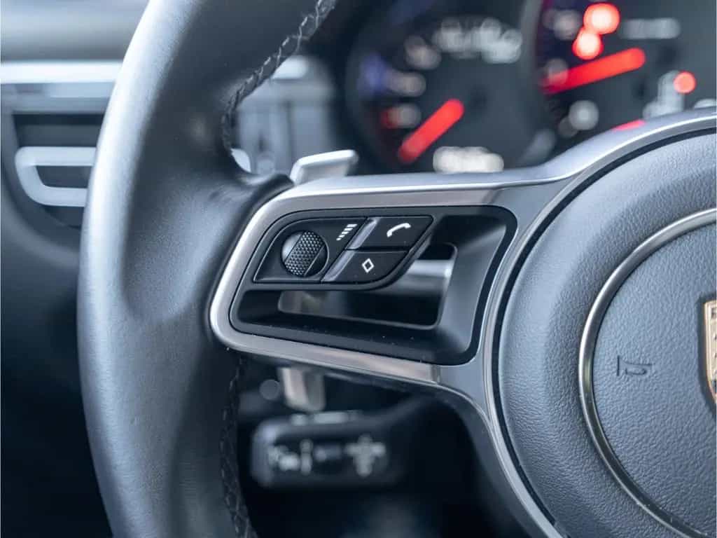 Porsche Macan Luftfederung BOSE ACC Spurwechsel 20'' 09/2020-photo-38