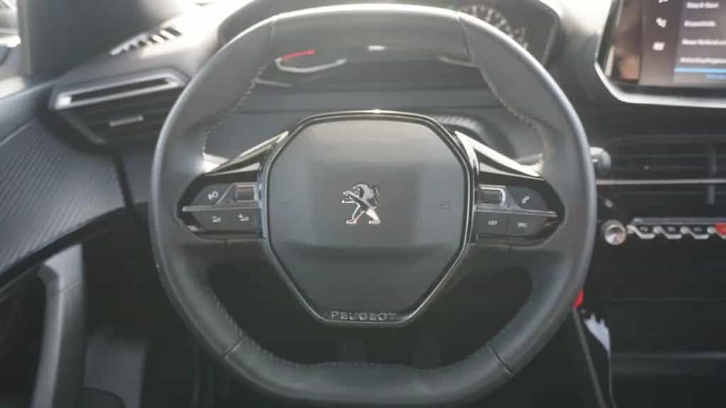 Peugeot 2008 1.2 PureTech LED Tempomat Kamera 06/2023-photo-11