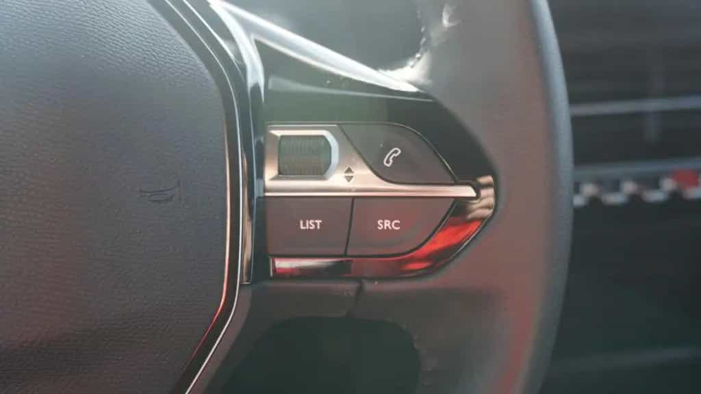 Peugeot 2008 1.2 PureTech LED Tempomat Kamera 06/2023-photo-13