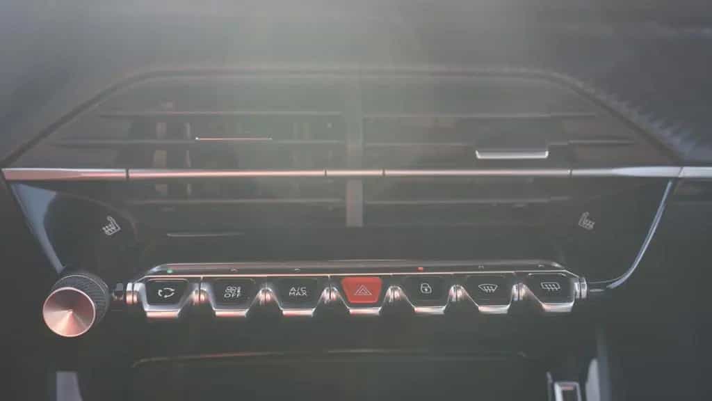 Peugeot 2008 1.2 PureTech LED Tempomat Kamera 06/2023-photo-19