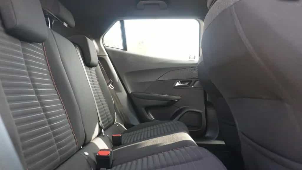 Peugeot 2008 1.2 PureTech LED Tempomat Kamera 06/2023-photo-24