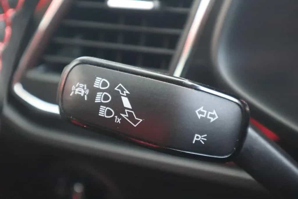 Seat Leon 2.0 TSI FR LED Navigation Sitzheizung DAB 03/2019-photo-14