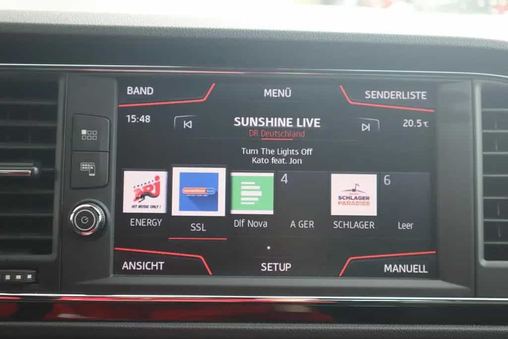 Seat Leon 2.0 TSI FR LED Navigation Sitzheizung DAB 03/2019-photo-20