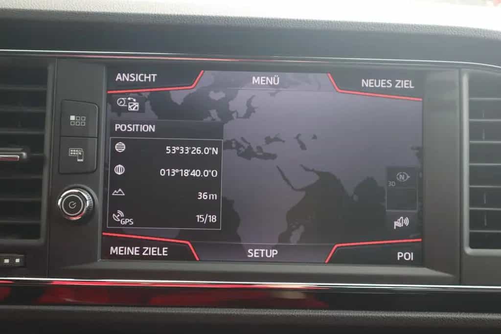 Seat Leon 2.0 TSI FR LED Navigation Sitzheizung DAB 03/2019-photo-22