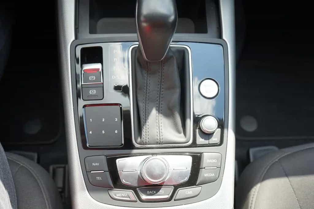 Audi A6 Avant 2.0 TDI ultra AHK Bose Keyless-Go PDC 12/2015-photo-33