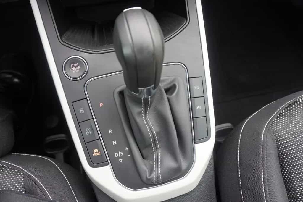 Seat Arona 1.0 TSI Xcellence DSG LED Navi AHK PDC USB 06/2019-photo-15