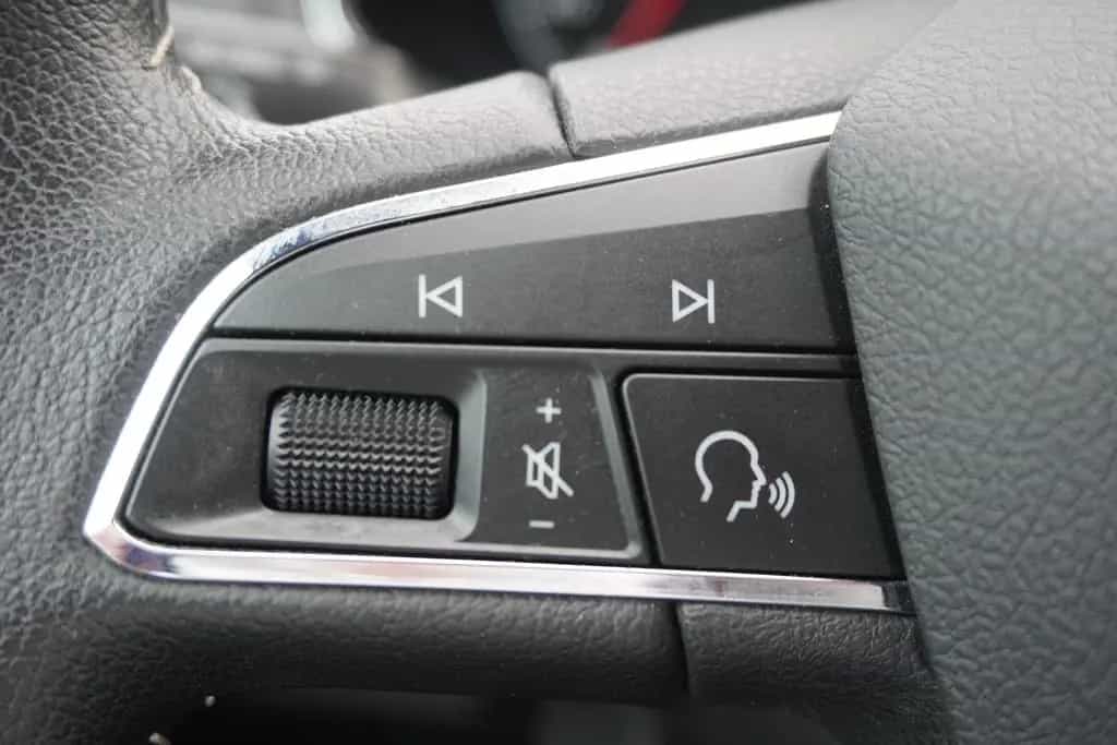 Seat Arona 1.0 TSI Xcellence DSG LED Navi AHK PDC USB 06/2019-photo-18