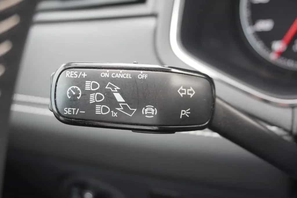 Seat Arona 1.0 TSI Xcellence DSG LED Navi AHK PDC USB 06/2019-photo-19