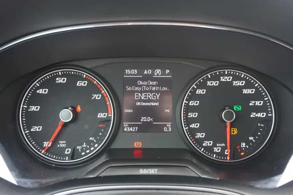 Seat Arona 1.0 TSI Xcellence DSG LED Navi AHK PDC USB 06/2019-photo-20