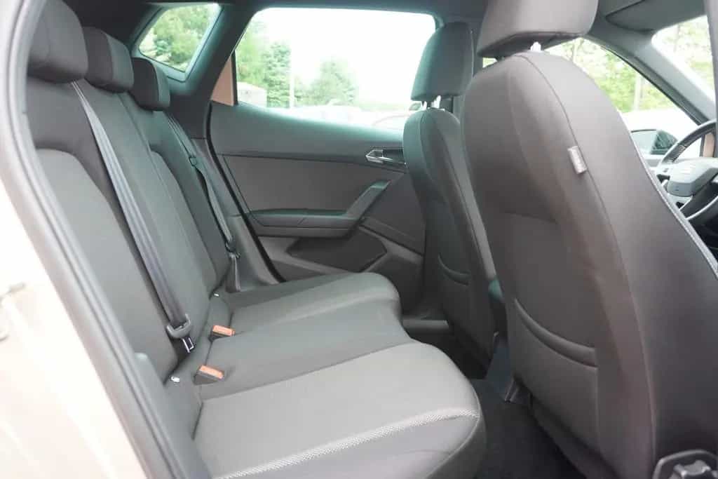 Seat Arona 1.0 TSI Xcellence DSG LED Navi AHK PDC USB 06/2019-photo-25