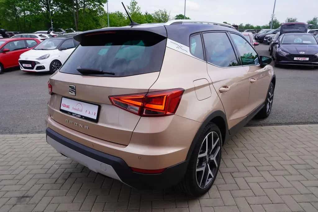 Seat Arona 1.0 TSI Xcellence DSG LED Navi AHK PDC USB 06/2019-photo-4