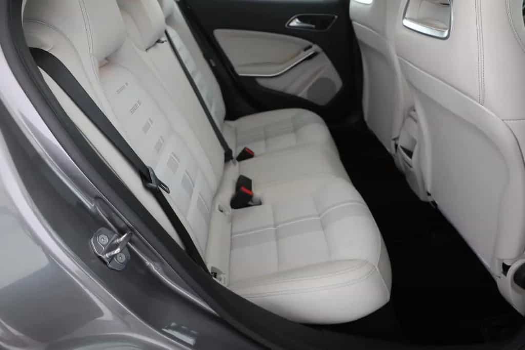 Mercedes-Benz GLA 200 Urban LED Kamera Navi Sitzheizung PDC 09/2018-photo-23