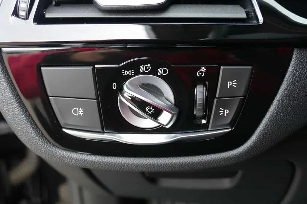 BMW 5 Series d Touring Mild Hybrid LED ACC Leder Kamera 09/2022-photo-23