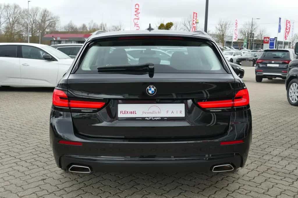 BMW 5 Series d Touring Mild Hybrid LED ACC Leder Kamera 09/2022-photo-3