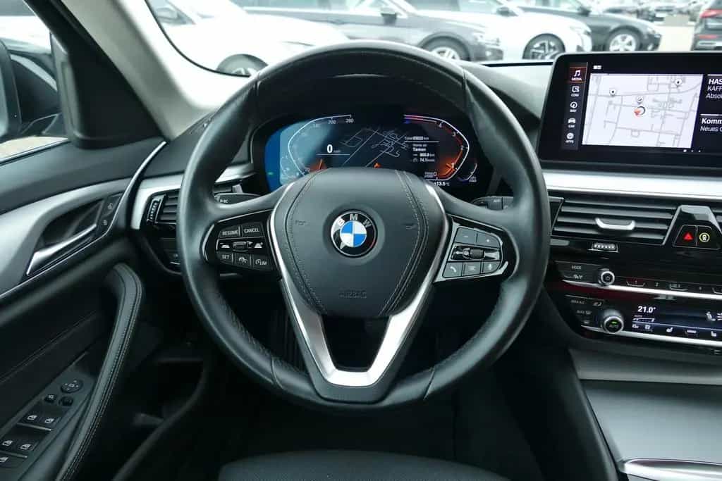 BMW 5 Series d Touring Mild Hybrid LED ACC Leder Kamera 09/2022-photo-8