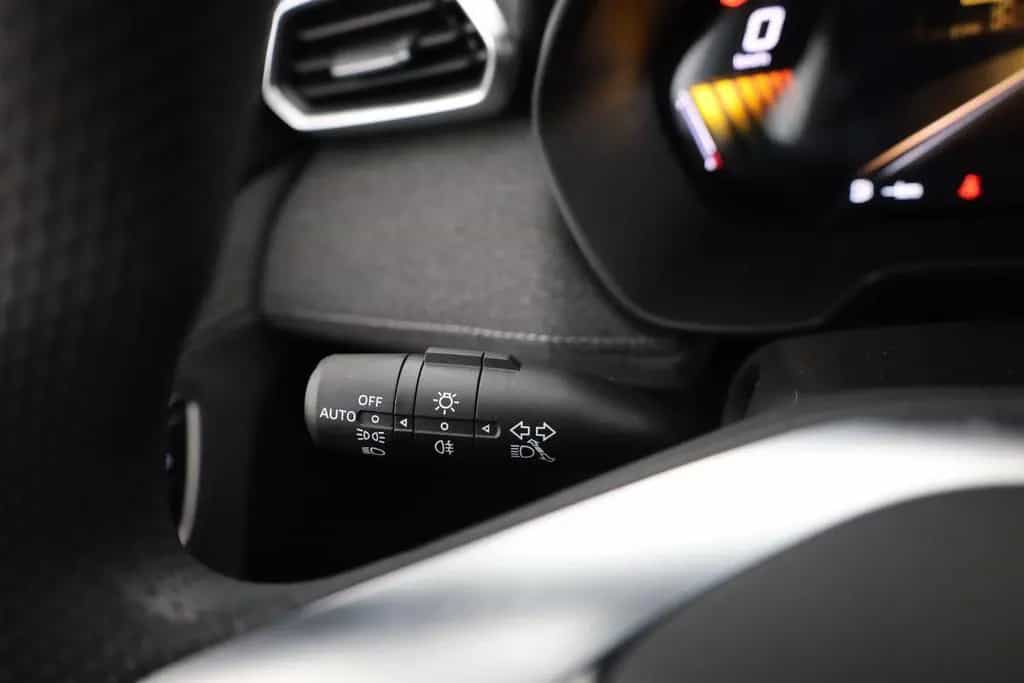 MG ZS 1.5 VTi-Tech Standard Navi Kamera Spurhalte 08/2025-photo-16