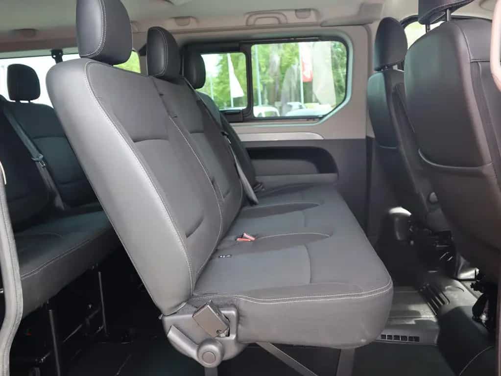 Renault Trafic Combi 2.0 L2H1 3,0t LED Navi Kamera AHK 12/2022-photo-32