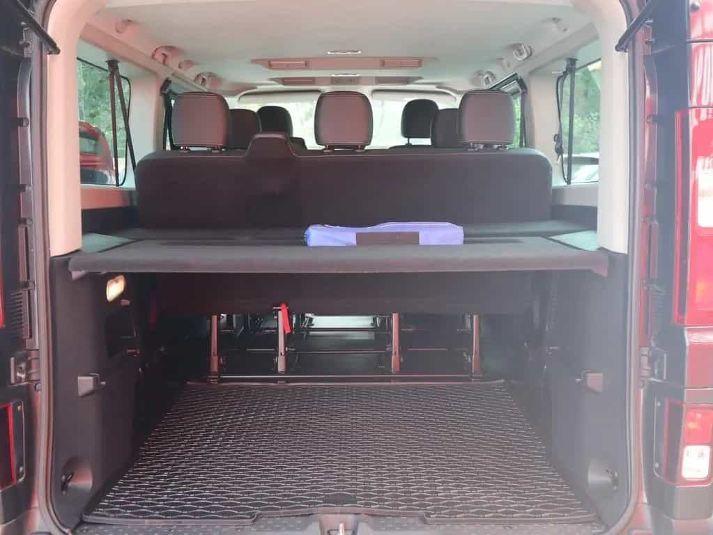 Renault Trafic Combi 2.0 L2H1 3,0t LED Navi Kamera AHK 12/2022-photo-35