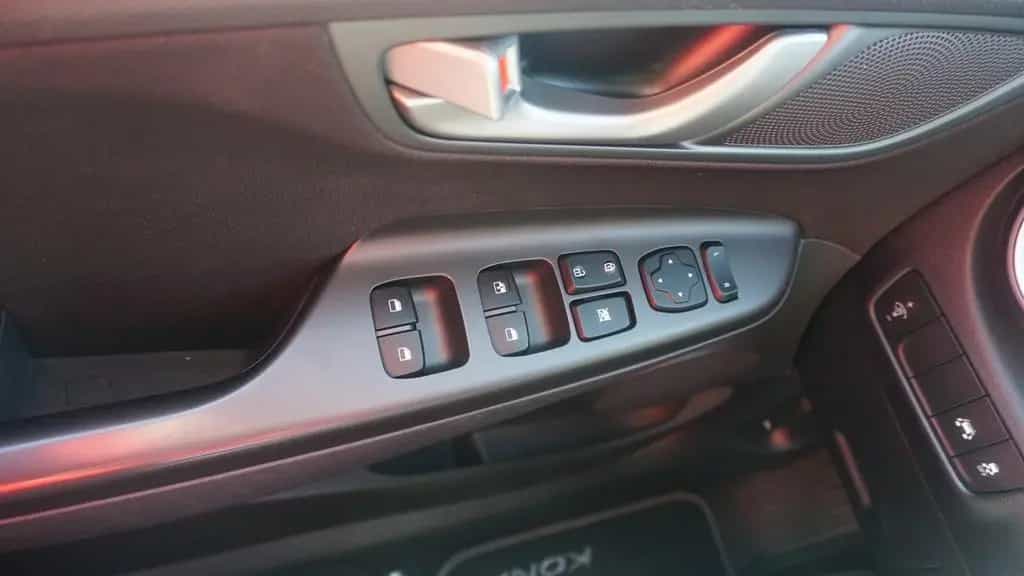 Hyundai KONA 1.0 T-GDI Trend 2WD Navi Kamera Sitzheizung 07/2019-photo-24