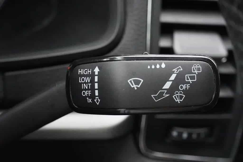 Skoda Karoq 1.5 TSI Ambition Navi Tempomat SmartLink 01/2018-photo-25