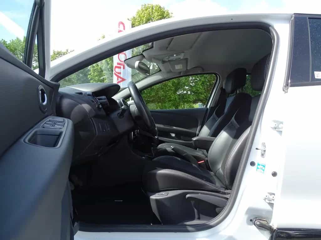 Renault Clio 1.3 TCE Intens LED Navi Kamera Sitzheizung 01/2018-photo-7