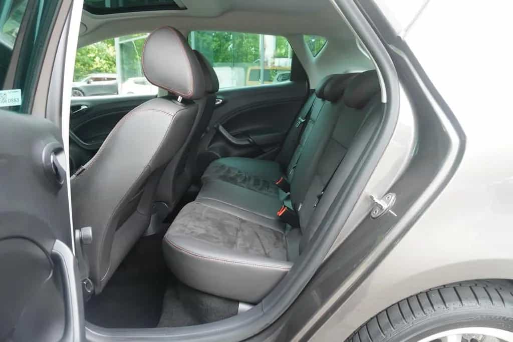 Seat Ibiza 1.0 TSI FR Navi Panorama Leder PDC Xenon 10/2017-photo-11