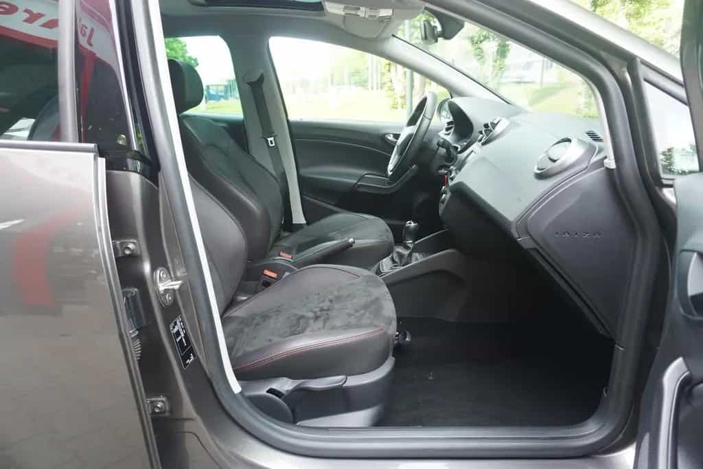 Seat Ibiza 1.0 TSI FR Navi Panorama Leder PDC Xenon 10/2017-photo-14