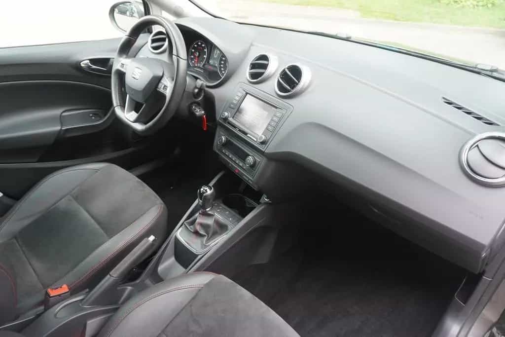 Seat Ibiza 1.0 TSI FR Navi Panorama Leder PDC Xenon 10/2017-photo-15