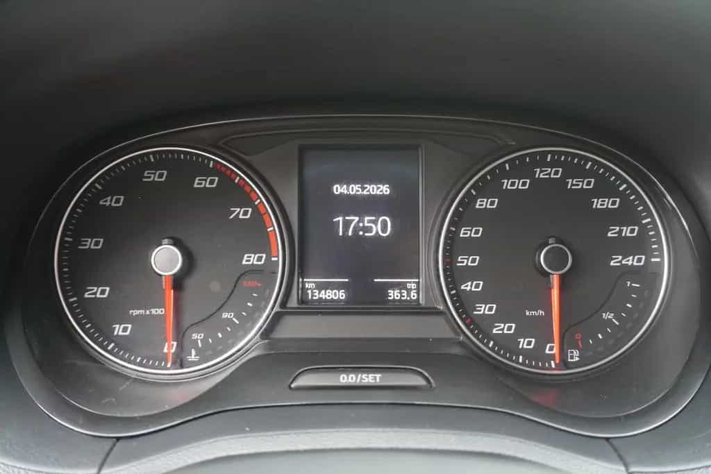 Seat Ibiza 1.0 TSI FR Navi Panorama Leder PDC Xenon 10/2017-photo-16