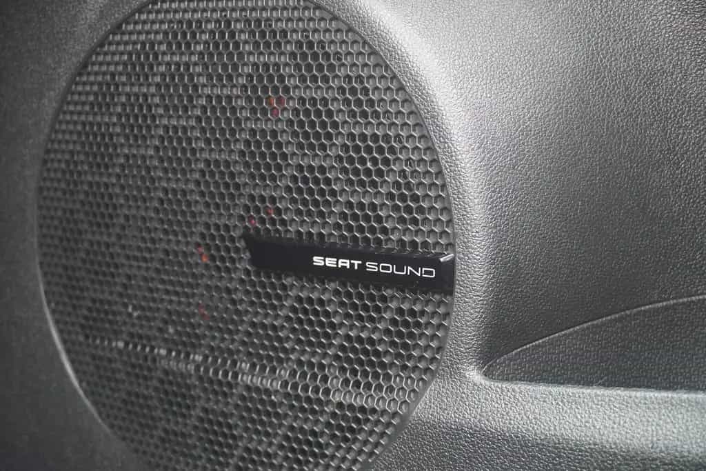 Seat Ibiza 1.0 TSI FR Navi Panorama Leder PDC Xenon 10/2017-photo-25