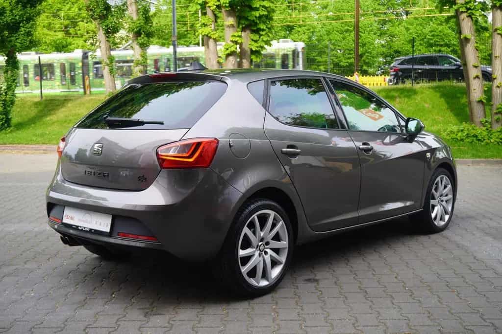 Seat Ibiza 1.0 TSI FR Navi Panorama Leder PDC Xenon 10/2017-photo-5