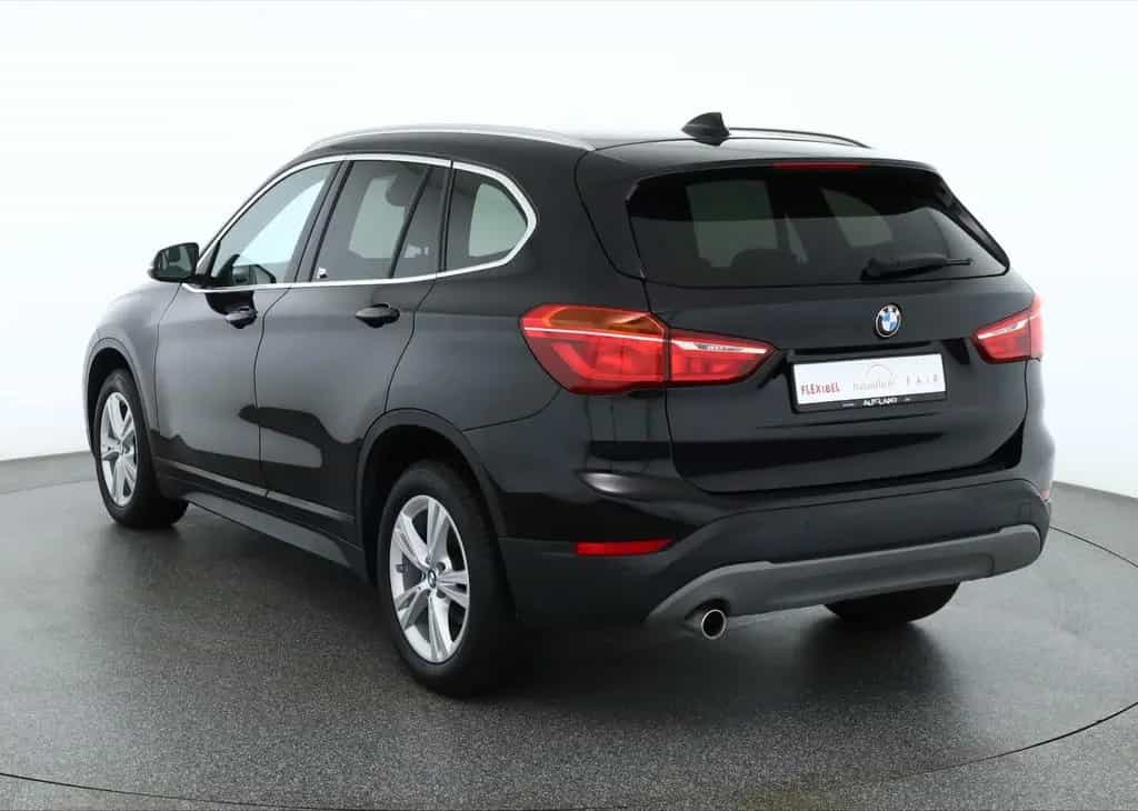 BMW X1 18i Advantage LED Navi Sitzheizung Tempomat 11/2018-photo-2