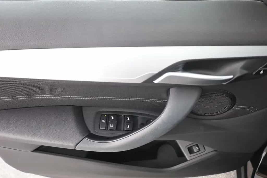 BMW X1 18i Advantage LED Navi Sitzheizung Tempomat 11/2018-photo-21