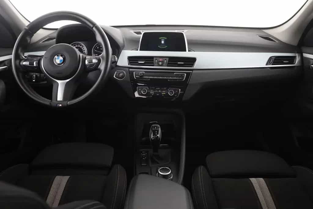 BMW X1 18i Advantage LED Navi Sitzheizung Tempomat 11/2018-photo-8