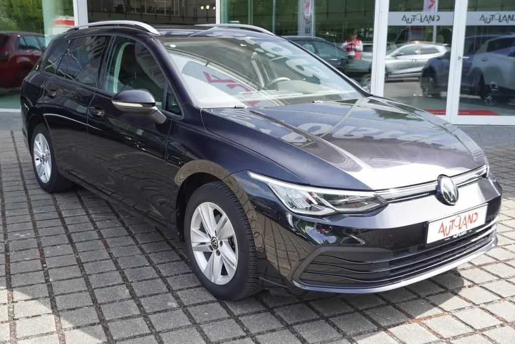 Volkswagen Golf Variant 1.0 eTSI DSG Life LED ACC AHK Navi 02/2021-photo-2