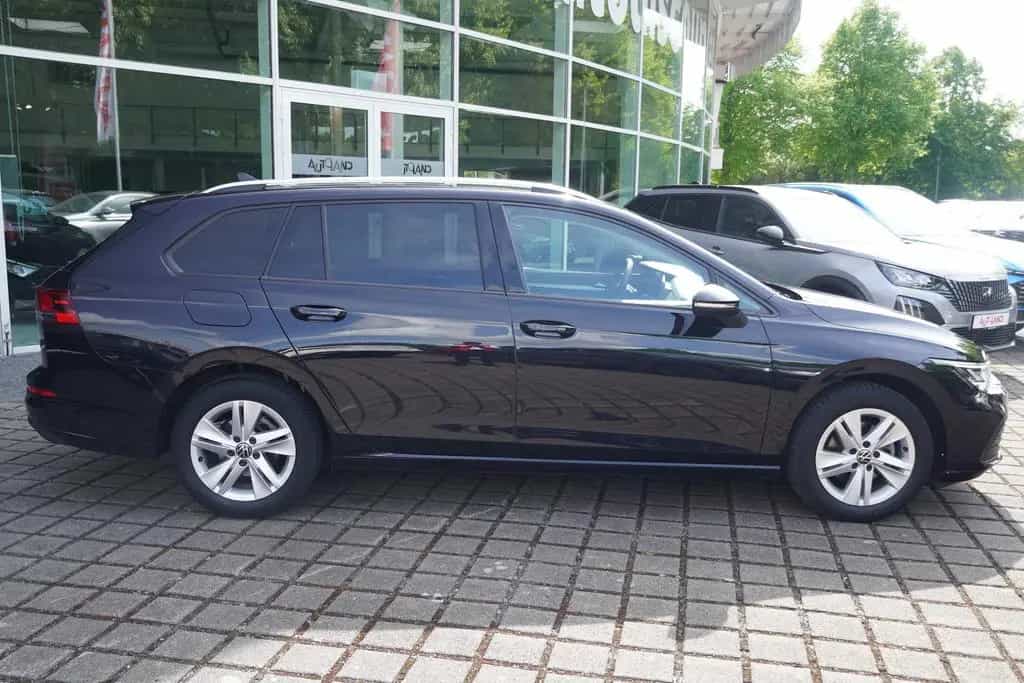 Volkswagen Golf Variant 1.0 eTSI DSG Life LED ACC AHK Navi 02/2021-photo-3