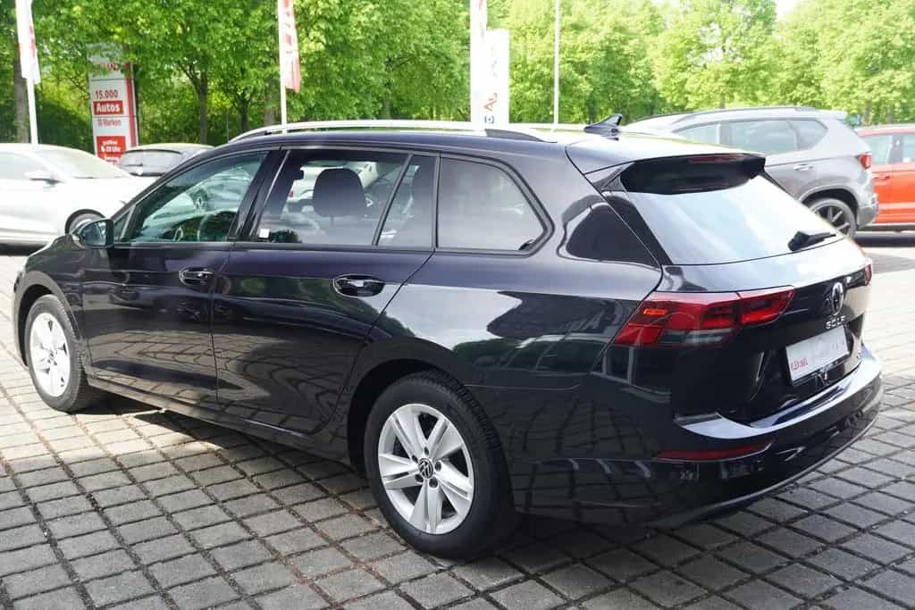 Volkswagen Golf Variant 1.0 eTSI DSG Life LED ACC AHK Navi 02/2021-photo-6