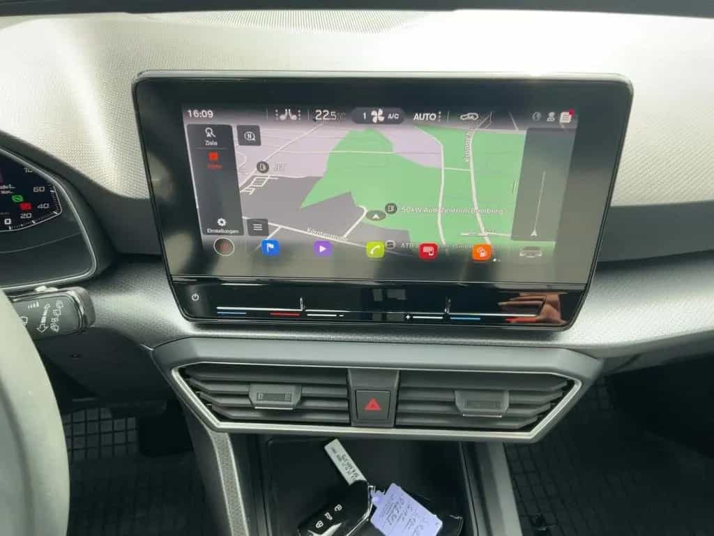 Seat Leon ST 1.5eTSI DSG STYLE LED+NAV+SHZ+RFK+AHK+VC 02/2022-photo-10