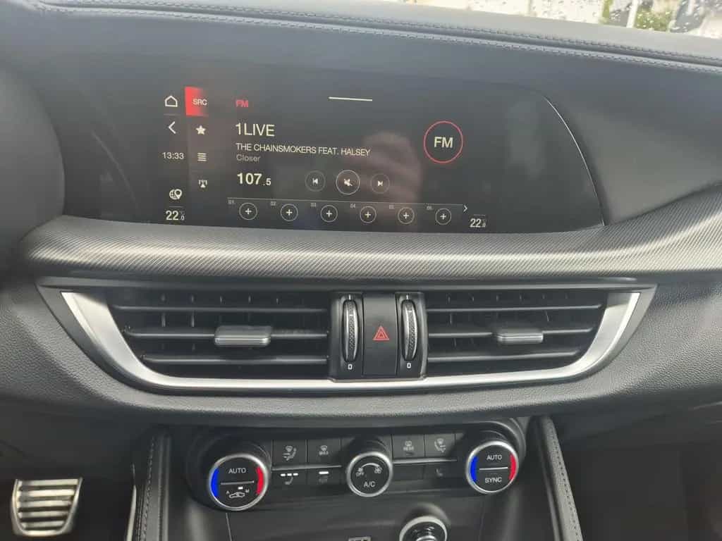 Alfa Romeo Stelvio Veloce Diesel AT 8 Allradantrieb*Premium 04/2024-photo-12