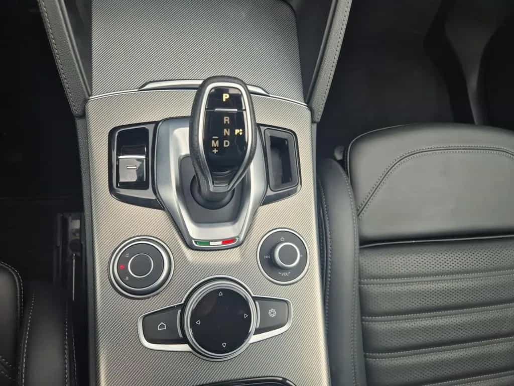 Alfa Romeo Stelvio Veloce Diesel AT 8 Allradantrieb*Premium 04/2024-photo-13