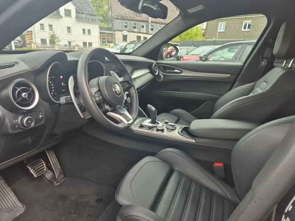 Alfa Romeo Stelvio Veloce Diesel AT 8 Allradantrieb*Premium 04/2024-photo-4