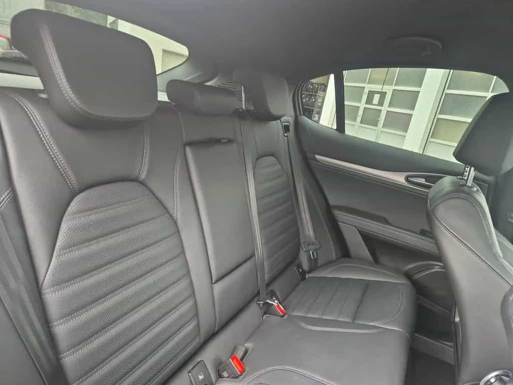 Alfa Romeo Stelvio Veloce Diesel AT 8 Allradantrieb*Premium 04/2024-photo-6